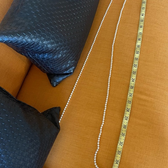 VINTAGE DIOR PEARL LONG LOGO NECKLACE - Picture 8 of 10